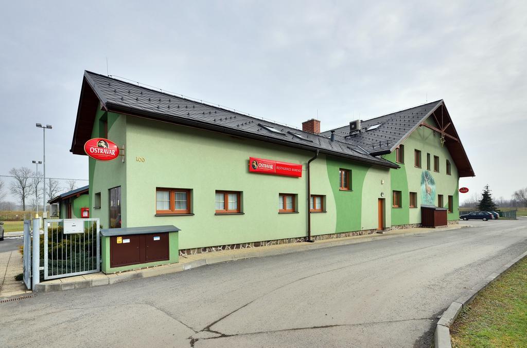 Restaurace A Penzion Kamenec Jilešovice Dış mekan fotoğraf